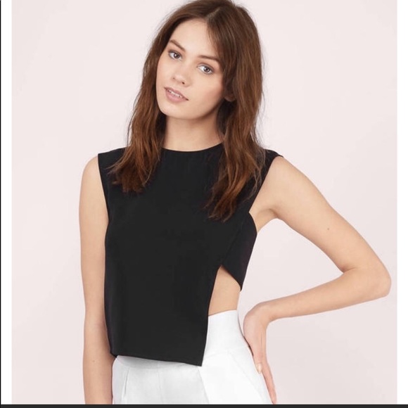 NWT Tobi Asymmetrical Black Top Medium - Picture 1 of 10